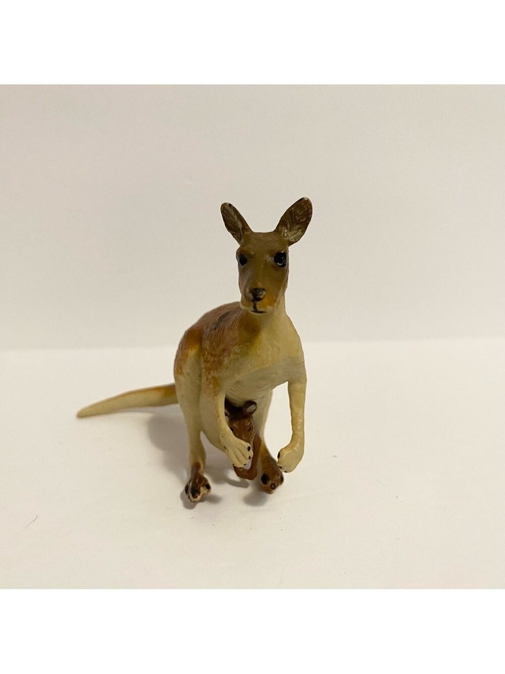 K&M Kangaroo Figure 3” Toy Realistic Australian Outback Mom w Joey 4/$20 🛑